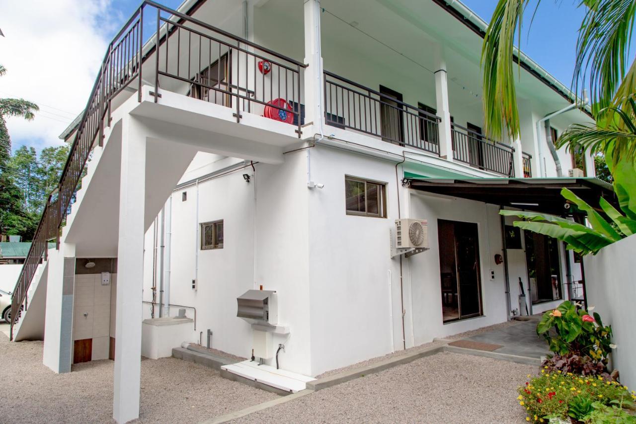 Riverside Mount Simpson - Seychelles Island Apartment Beau Vallon  Exterior photo